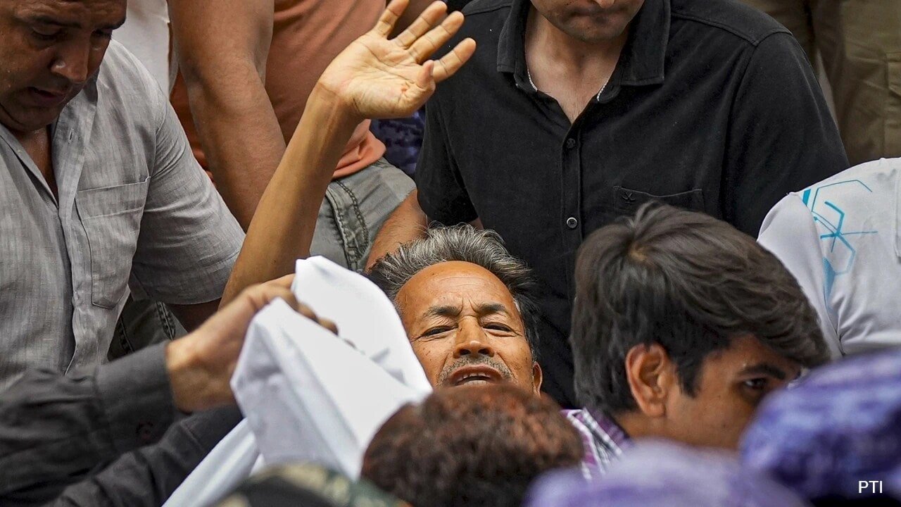 Opinion: Reporter's Diary: How Sonam Wangchuk Was Removed From Protest Site