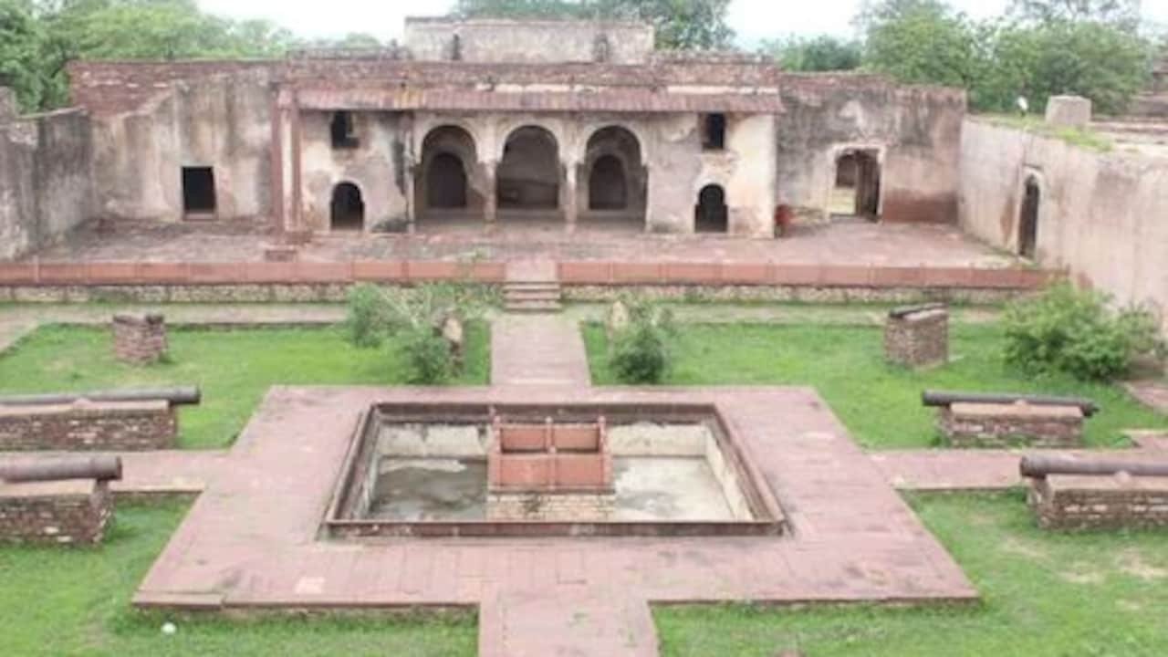 30 Men, A Crane And A Truck: How A 3,000-Kg Historic Cannon Was Stolen From MP Fort