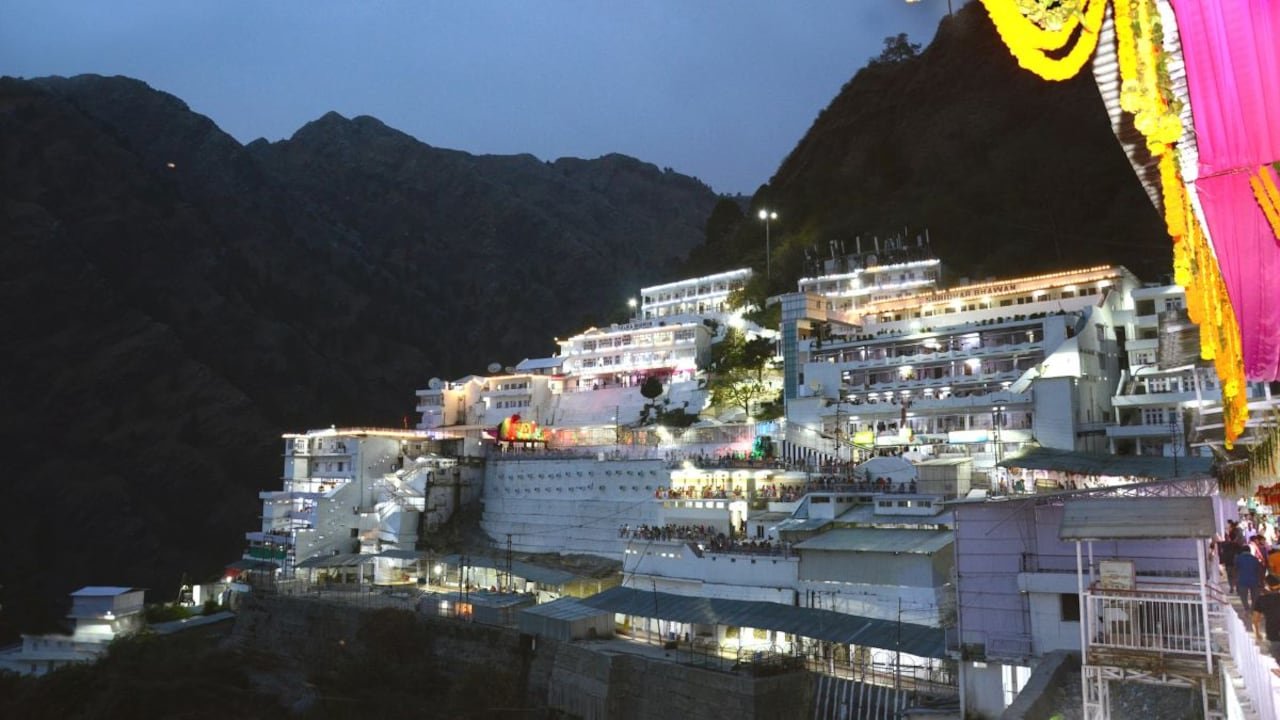 Amarnath, Vaishno Devi Yatras To Be Temporarily Suspended From July 19 Amid Weather Forecast
