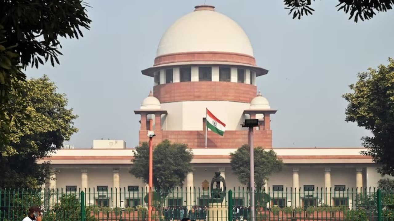Supreme Court To Hear Centre's Plea On Overseas Visa Services Tender Tomorrow