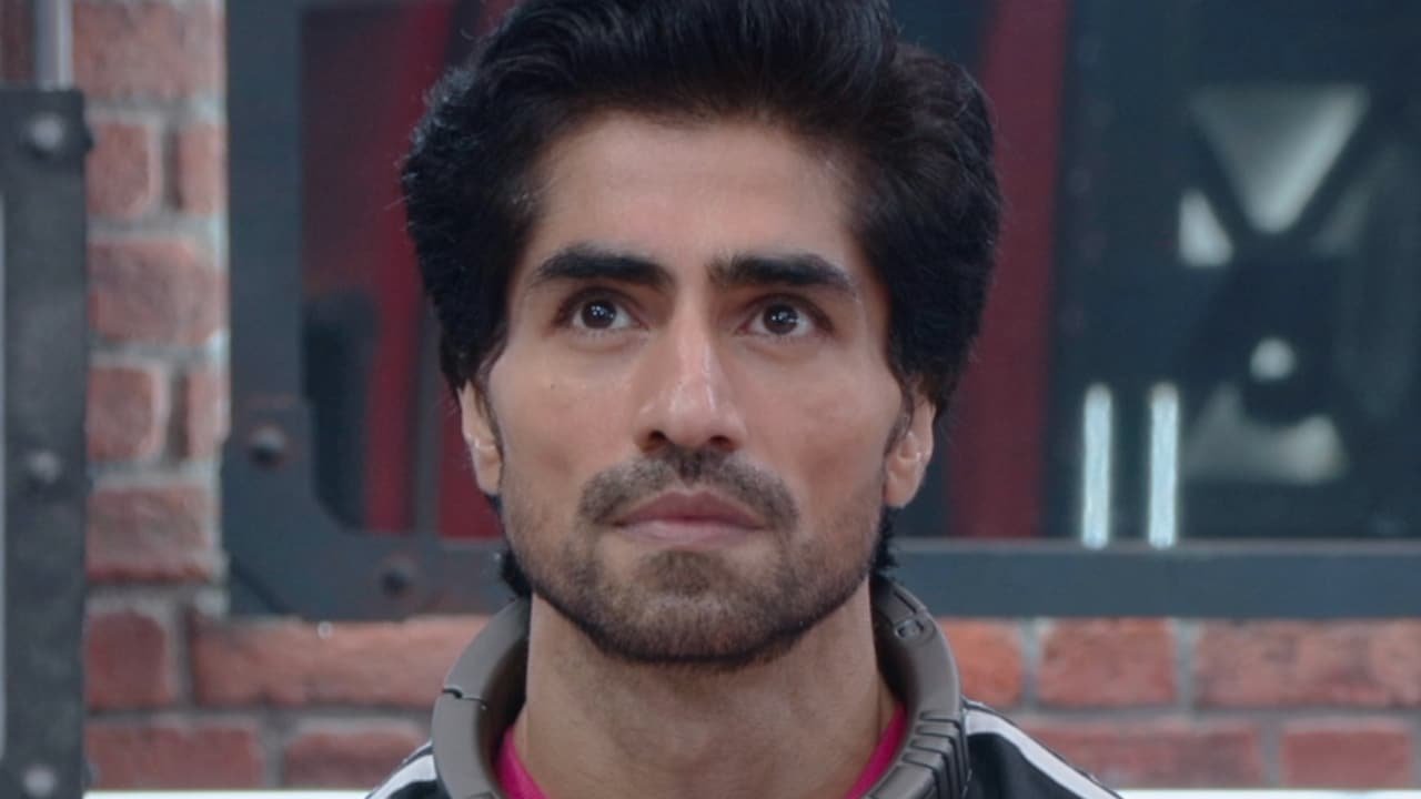 "The Scars Are Still There": Harshad Chopda Reveals He Tried To Harm Himself After Girlfriend Cheated On Him
