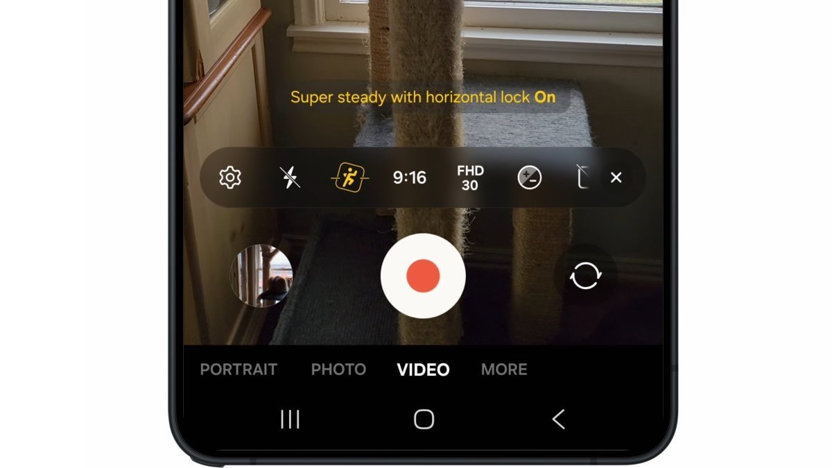 Samsung Galaxy S25 Series Could Get Galaxy S26’s Horizontal Lock Camera Feature With One UI 9 Update