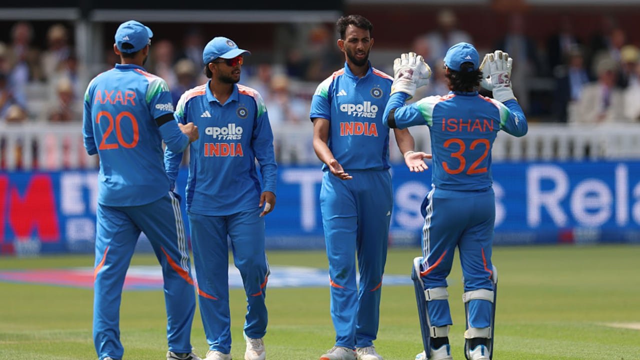 "One Can Only Feel Bad": R Ashwin Slams India's Playing XI Call Against England