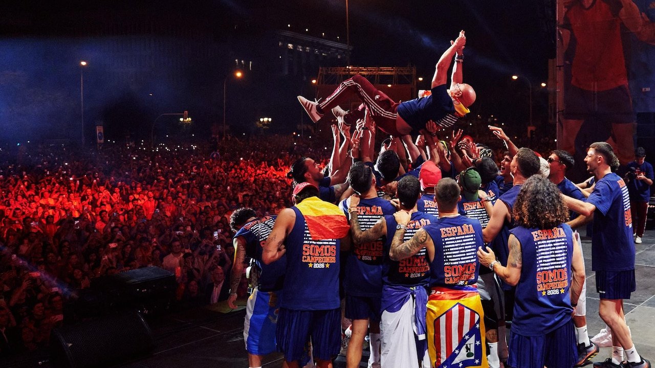 Half Of Madrid On Streets As Spain's FIFA World Cup Heroes Return Home