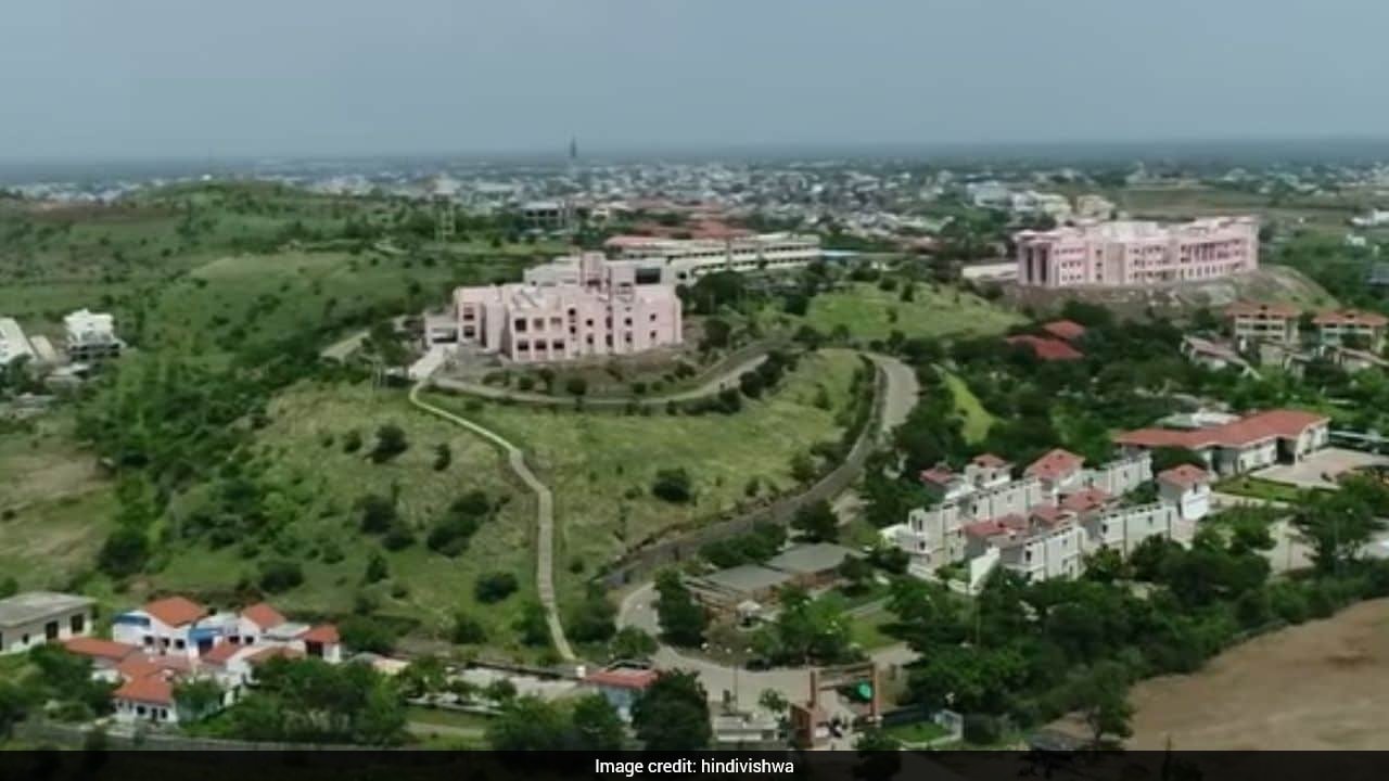 Mahatma Gandhi University Invites Applications For Faculty Posts; Salary Up To Rs 1.82 Lakh
