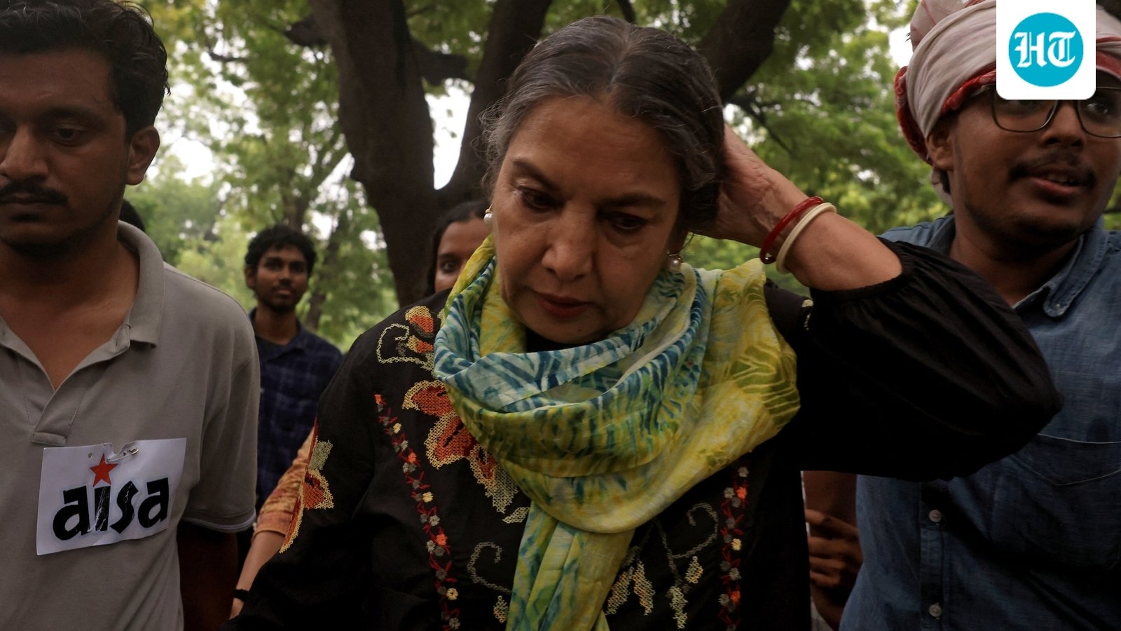Shabana Azmi suffers dizziness after her health deteriorates at CJP protest, volunteers take her aside to rest
