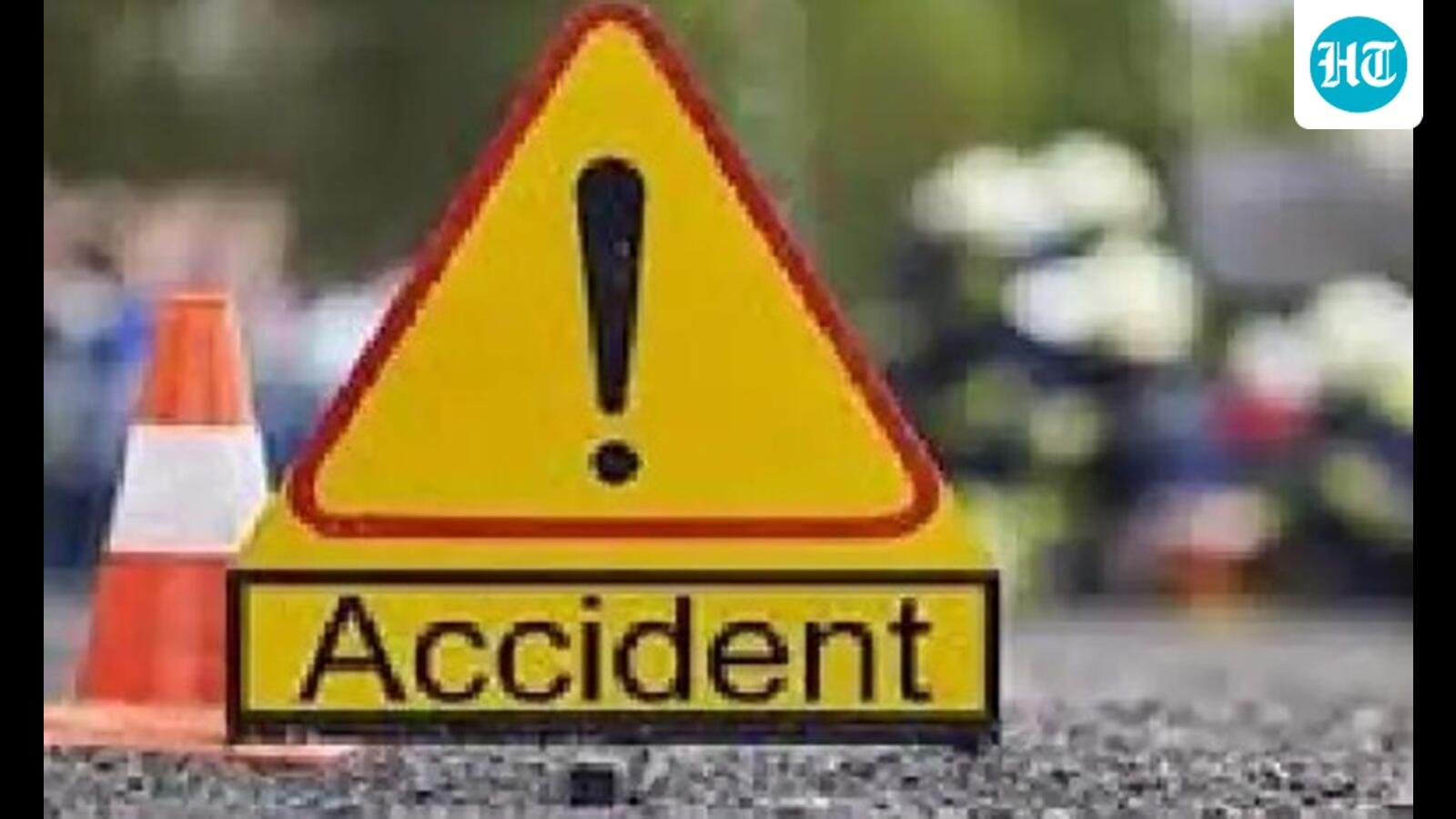 Six children injured in collision between 2 school vehicles in UP’s Rae Bareli