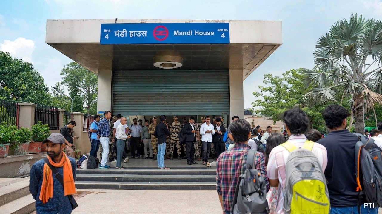 Queues, Confusion As Delhi Metro Shuts 16 Stations Over Security Concerns