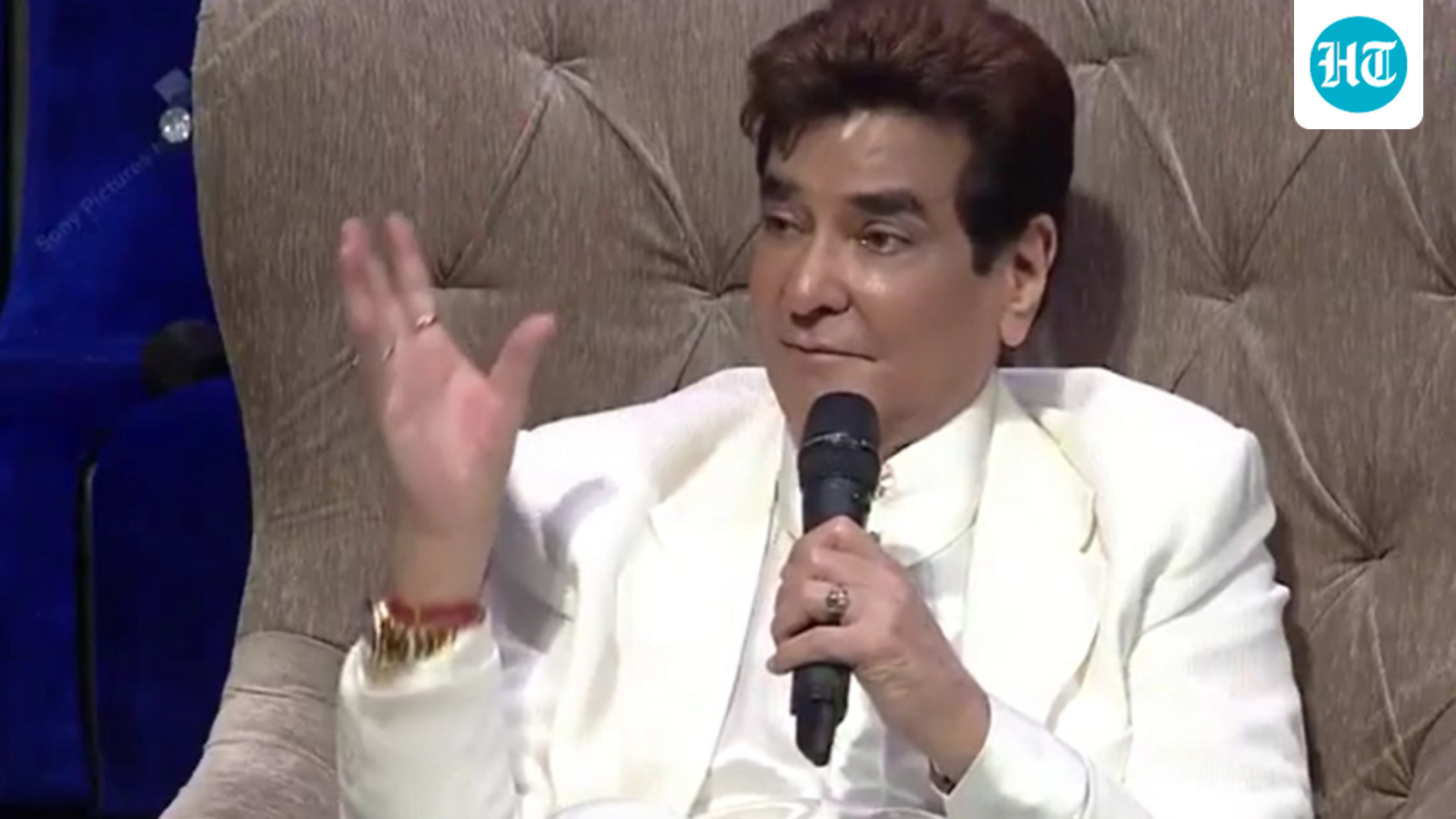 Jeetendra recalls buying Pali Hill bungalow for  ₹4.25 lakh after Bharat Bhushan's financial woes; land now worth  ₹450cr