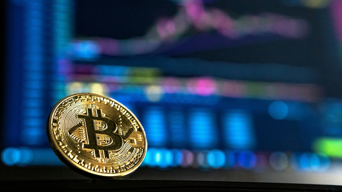 Bitcoin Holds Near $65,000 as ETF Demand Counters Inflation Concerns