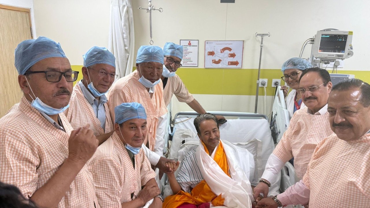 "Long Negotiations": Sonam Wangchuk Ends Hunger Strike After 26 Days