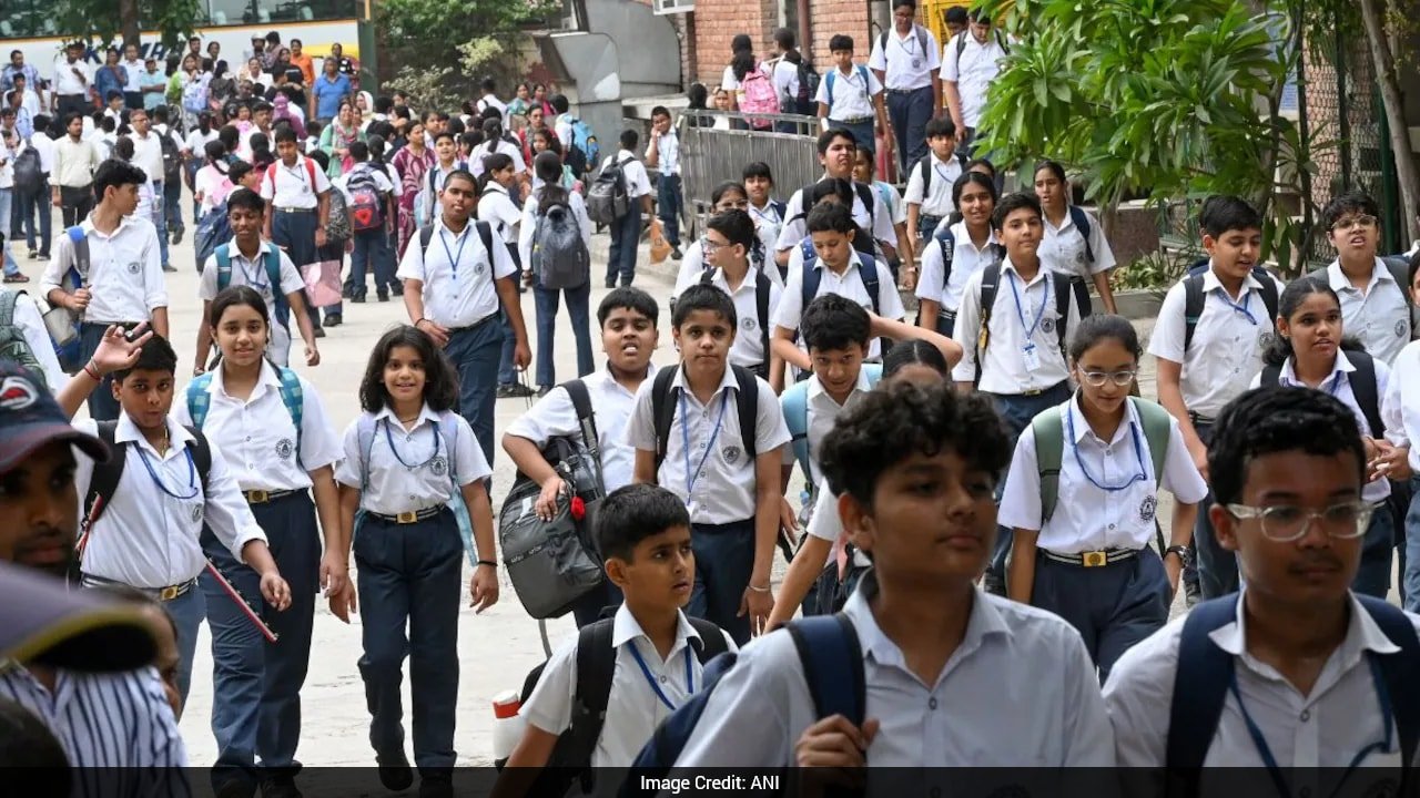 School Assembly News Headlines (July 24): Top National, International, Sports News