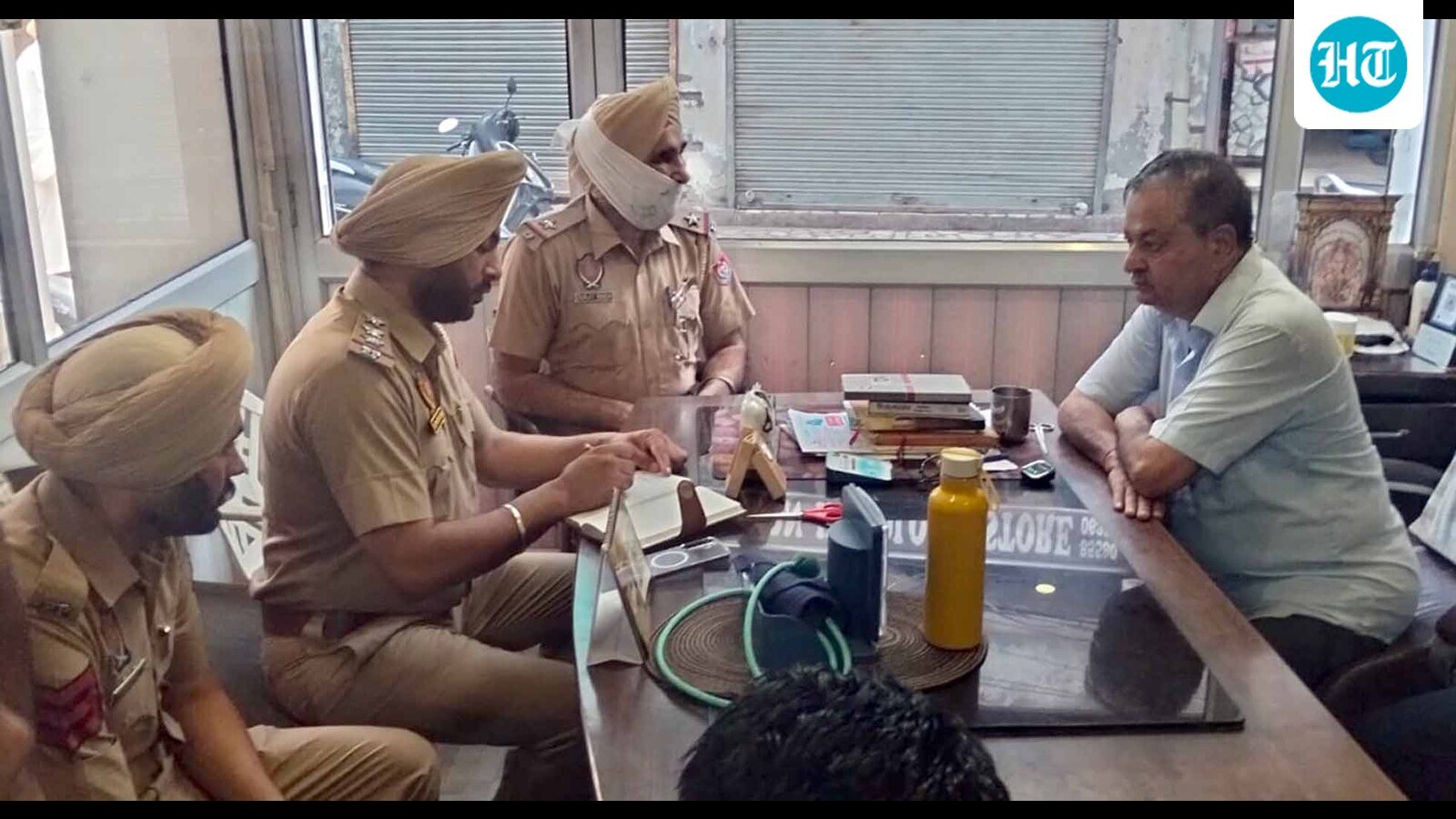 Ludhiana: Six armed men assault elderly doctor, rob him of  ₹2 lakh, gold ring