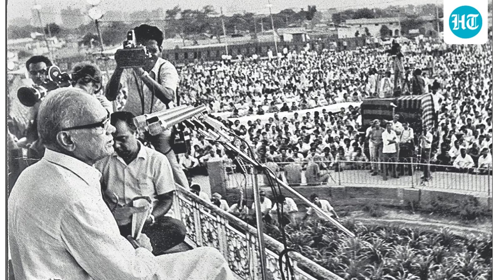 HT archive: JP steps up drive against Indira at mega Delhi rally