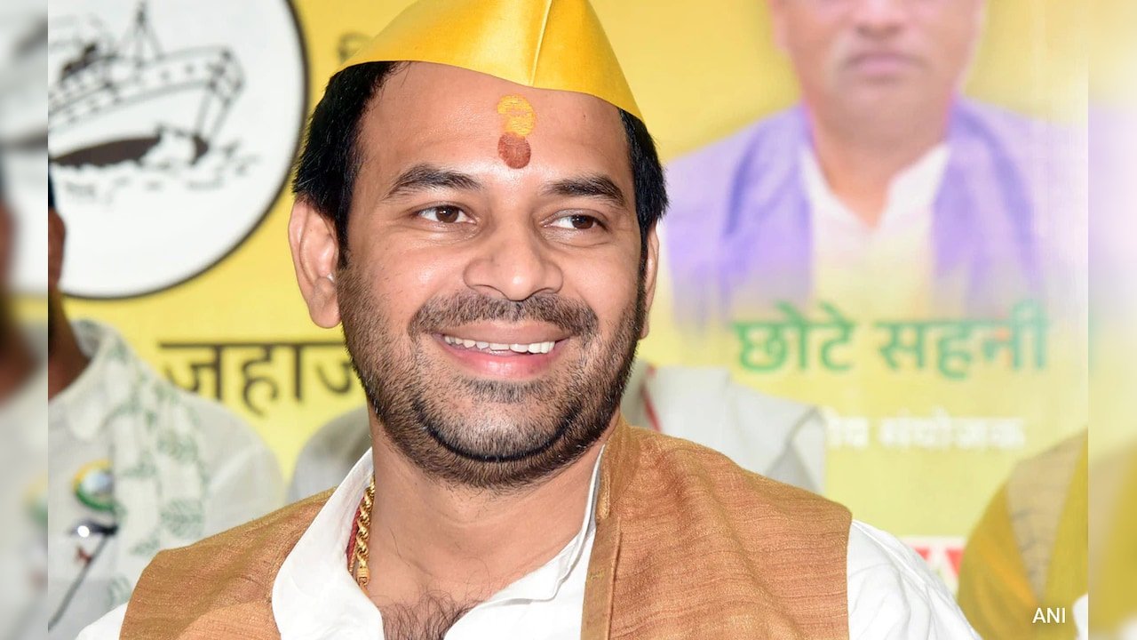 Tej Pratap Yadav Detained During Protest In Support Of Bihar Bandh