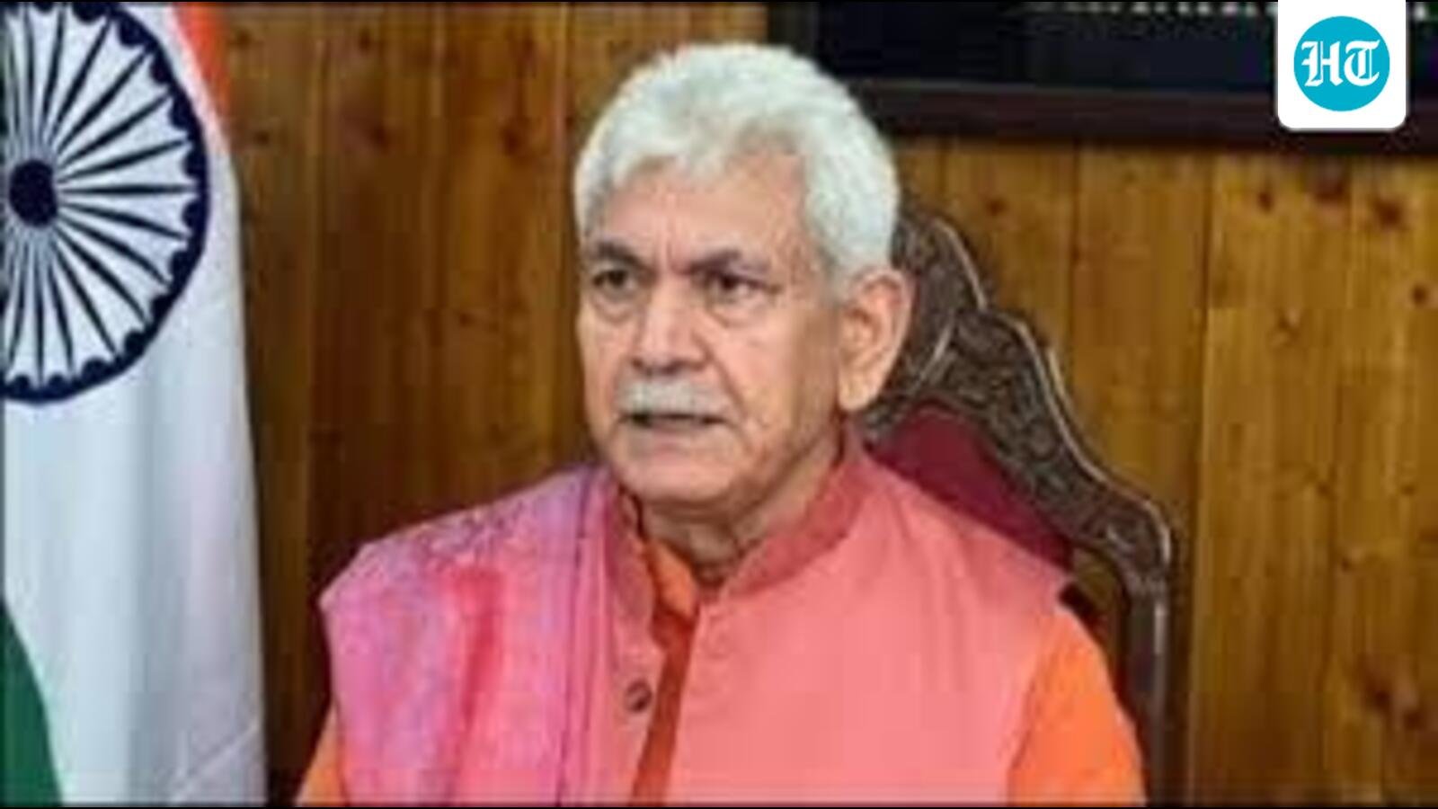 Sinha flags off reading marathon for green future