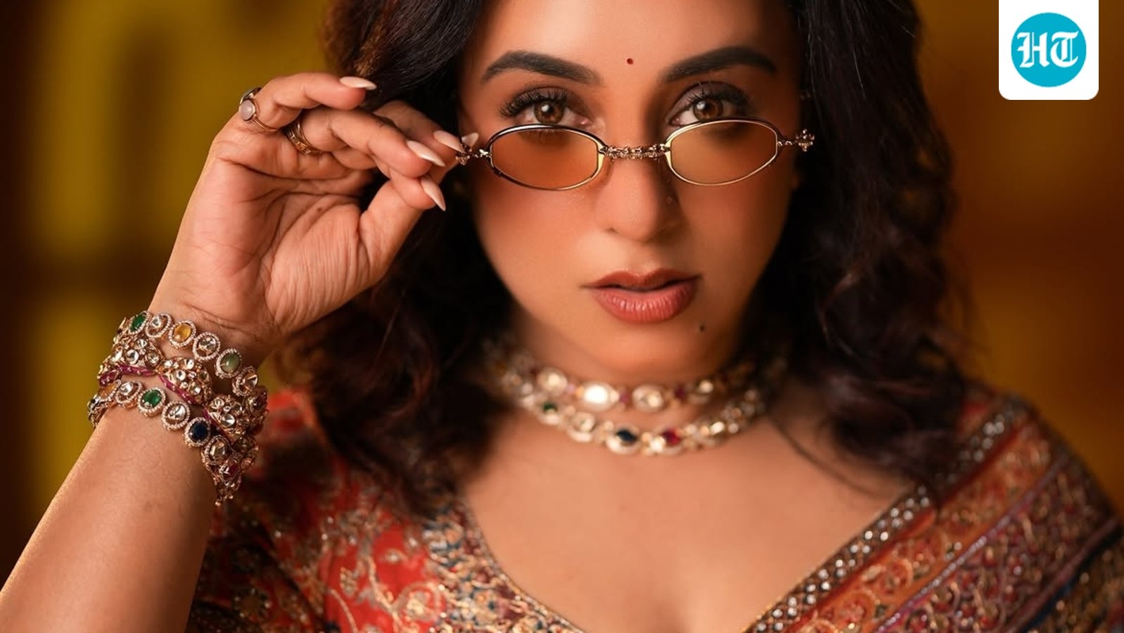 Pearle Maaney loses over 3 lakh Instagram followers for post on student protests; gets slammed for disabling comments