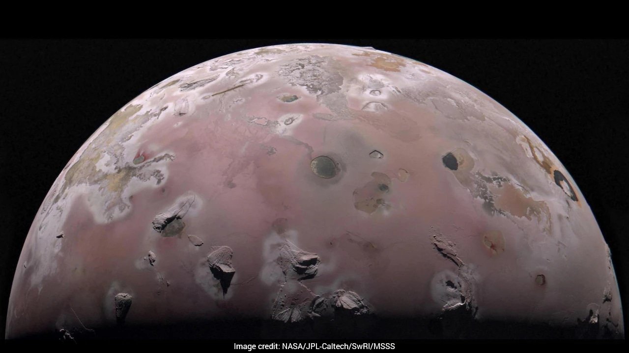 NASA's Juno Spacecraft Maps Heat Of Jupiter's Volcanic Moon Io