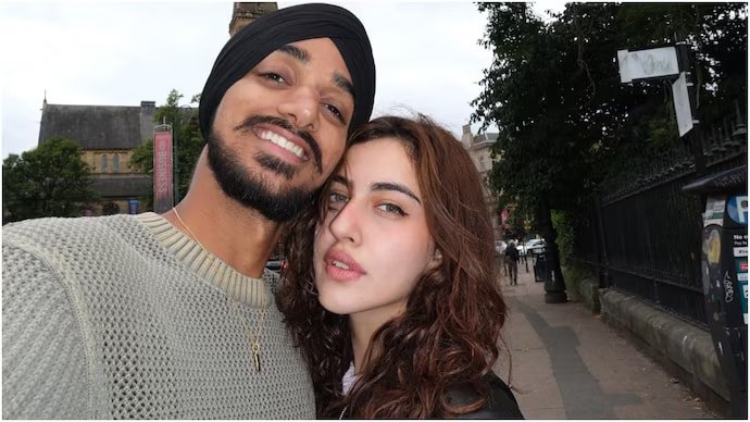 Arshdeep Singh Makes Relationship Instagram Official With Actor Samreen Kaur