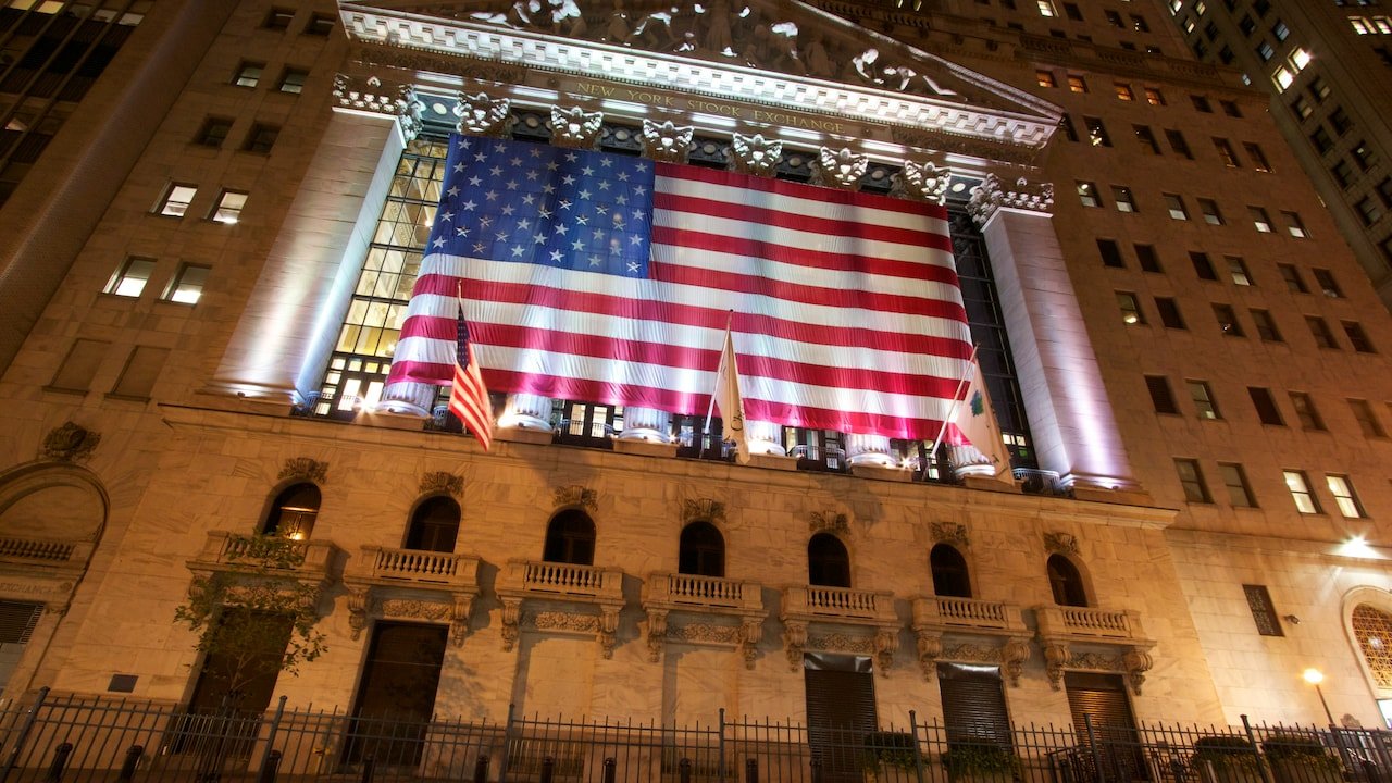 US Stock Market Today: Dow Zooms 600 Points As Oil Slump Flips Sentiments; Nasdaq Jumps 1%