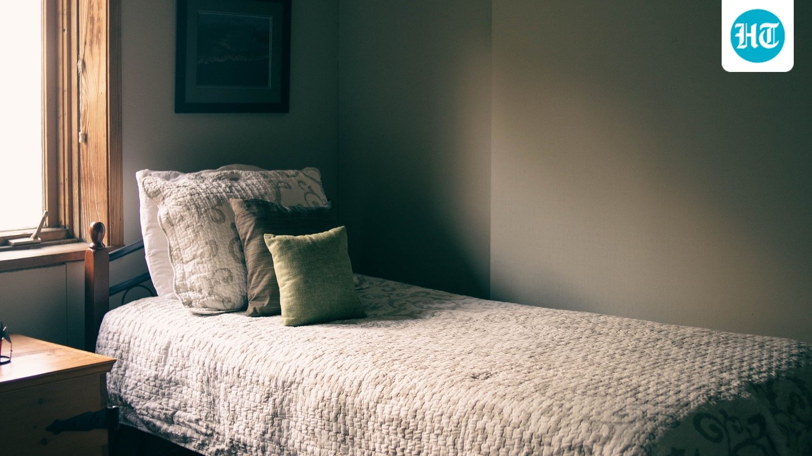 Woman looking for hotel accidentally tries to book a room in prison: ‘Ma’am, this is a jail for women’