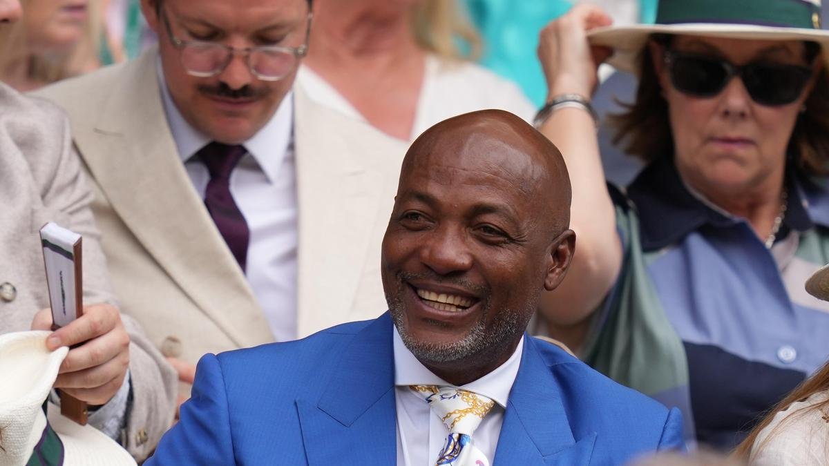 Lara calls for celebration of 'father figure' Sobers