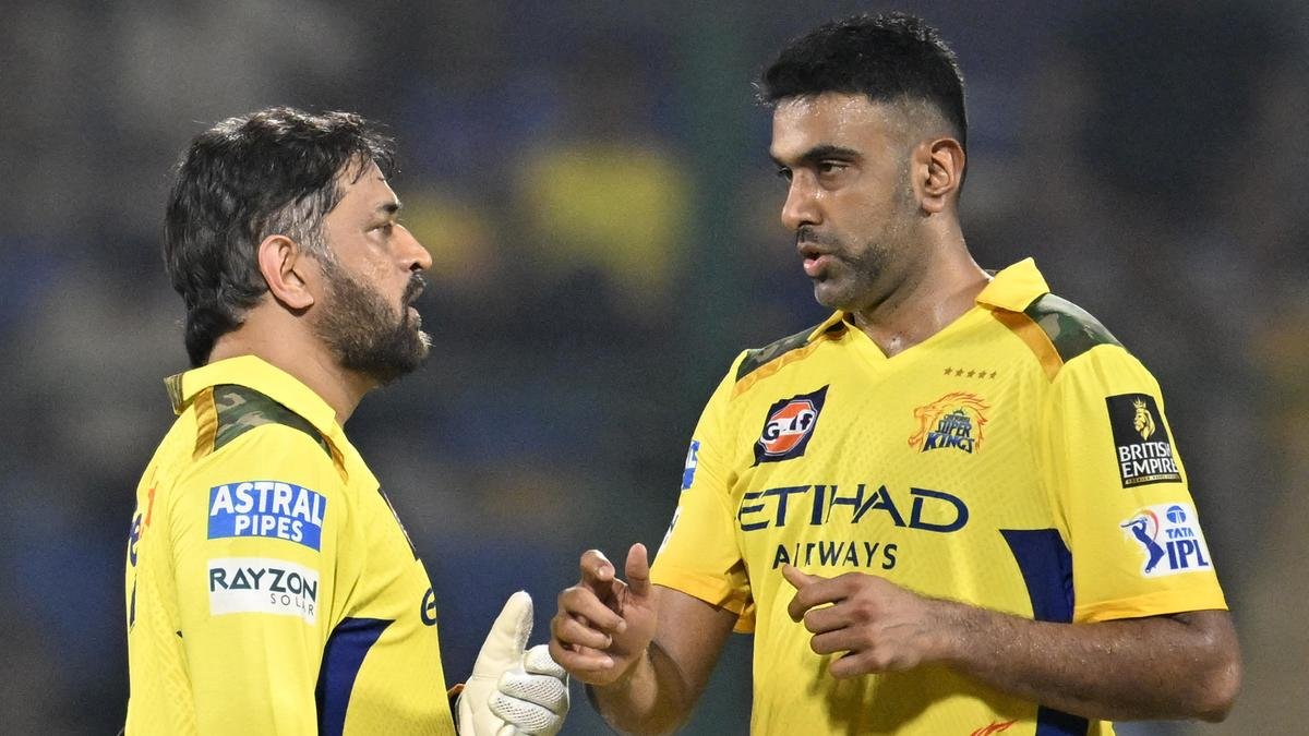 ‘There is no better person...’ Ashwin backs Dhoni as ideal successor to Fleming