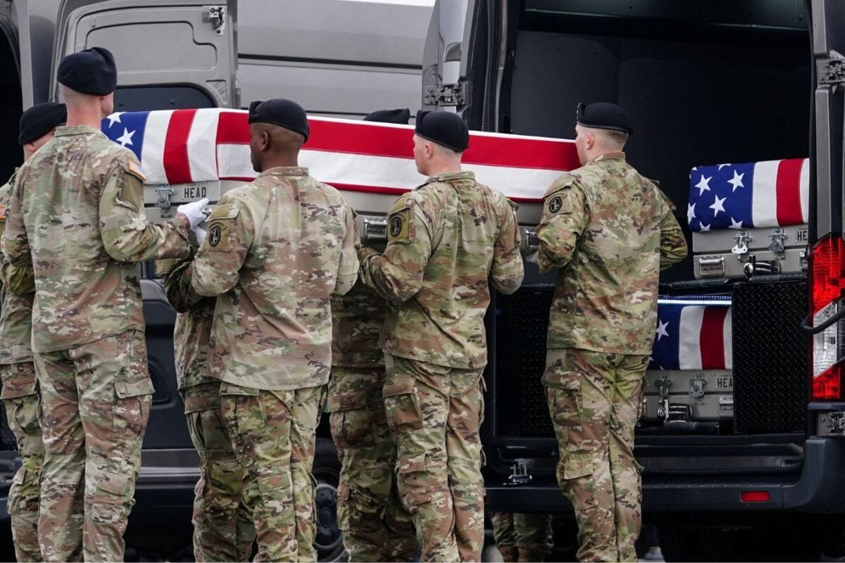 US Military May Confiscate Cellphones Of Troops Deployed In West Asia Over Iran Security Fears: Report