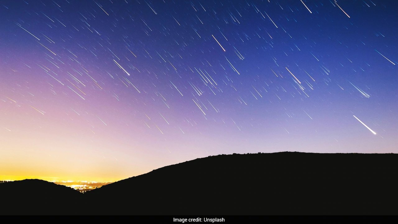 "Absolutely Insane": Spectacular Meteors Light Up New Zealand Skies With Sonic Booms