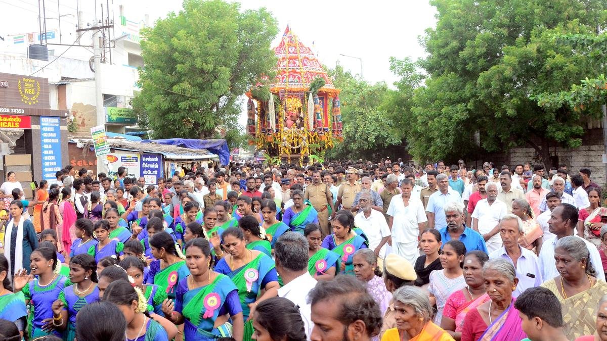 Car festival held at Soundararaja Perumal Temple