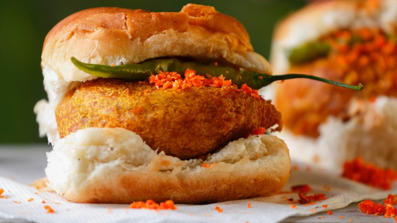 No Vada Pav, Samosa In And Near Maharashtra Schools: Food Body's Diktat