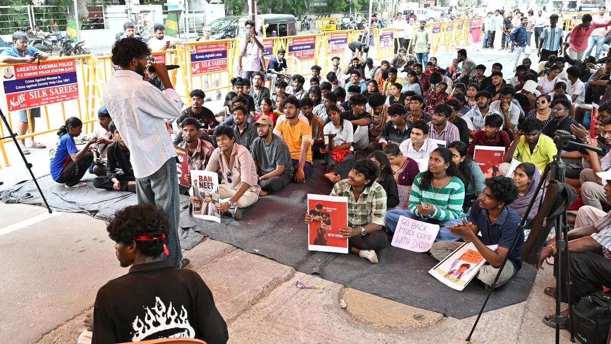 Tamil Nadu Govt. to withdraw cases registered against students during anti-NEET protests