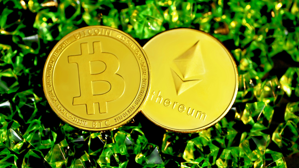 Bitcoin Holds Above $63,000 as Fed Pause Lifts Crypto Market Sentiment