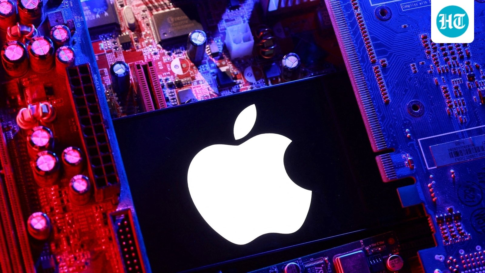 Apple stock fell 7.4% and lost $426 billion in 2 days. Here’s what Wall Street fears