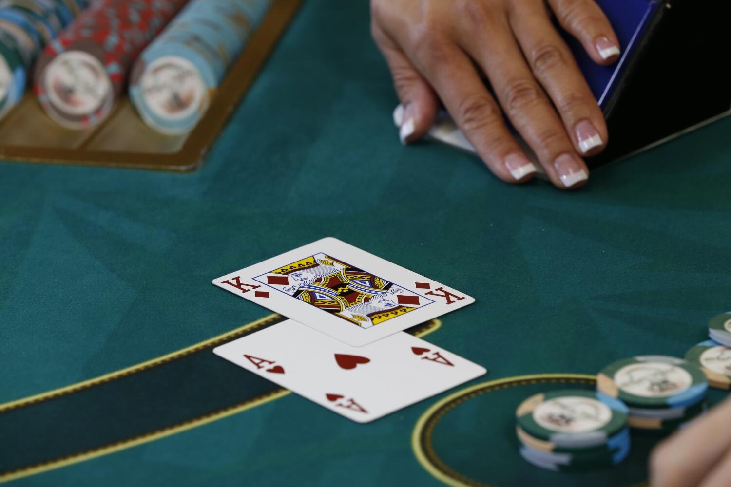 L.A. cardrooms applaud court ruling to allow blackjack