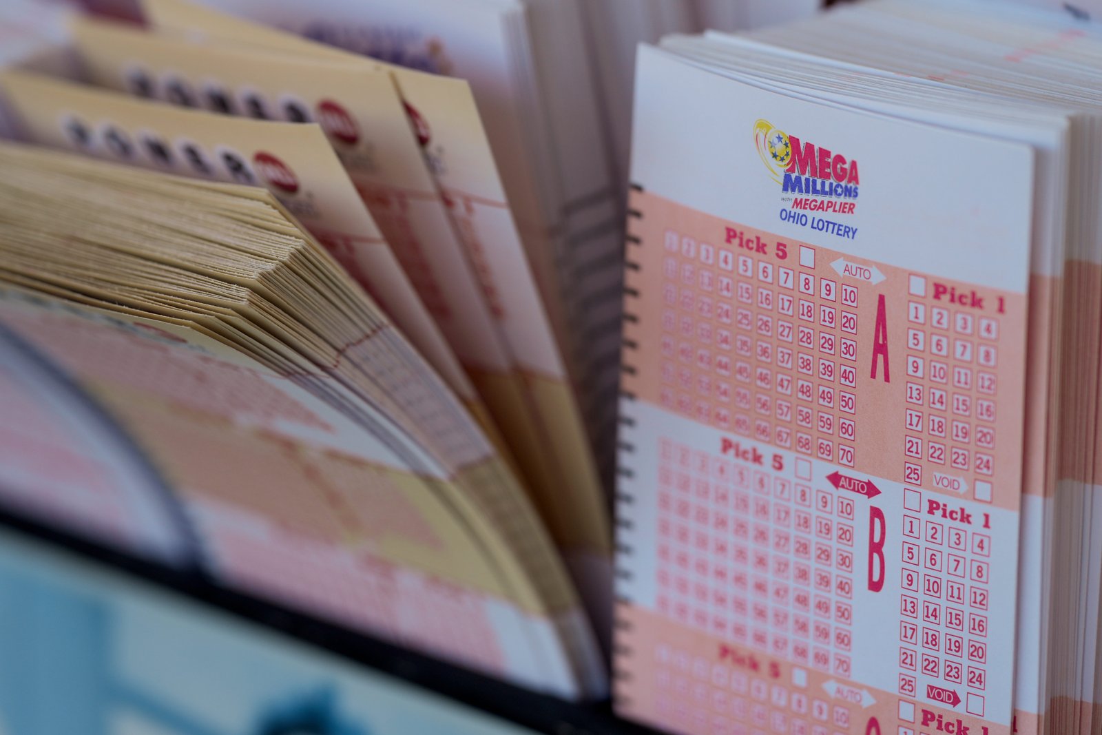 Ohio Lottery Powerball, Pick 3 Midday winning numbers for Aug. 3, 2026