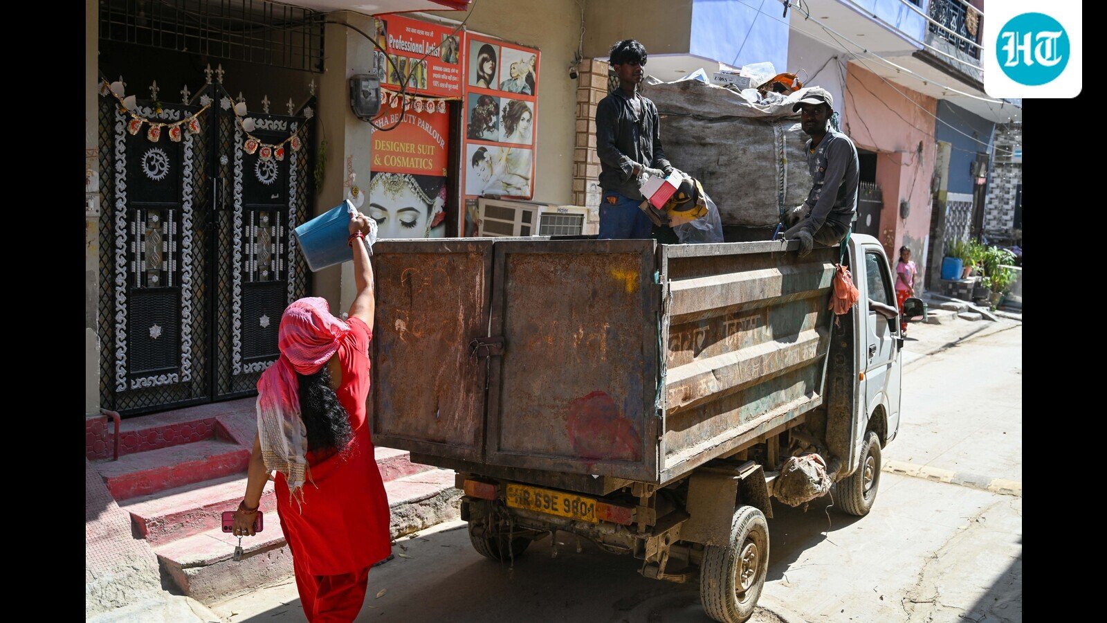 Door-to-door garbage collection still below mandated strength in Gurugram