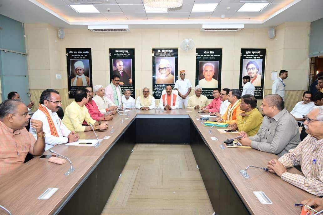 DyCM urges MLCs to push devpt work on priority