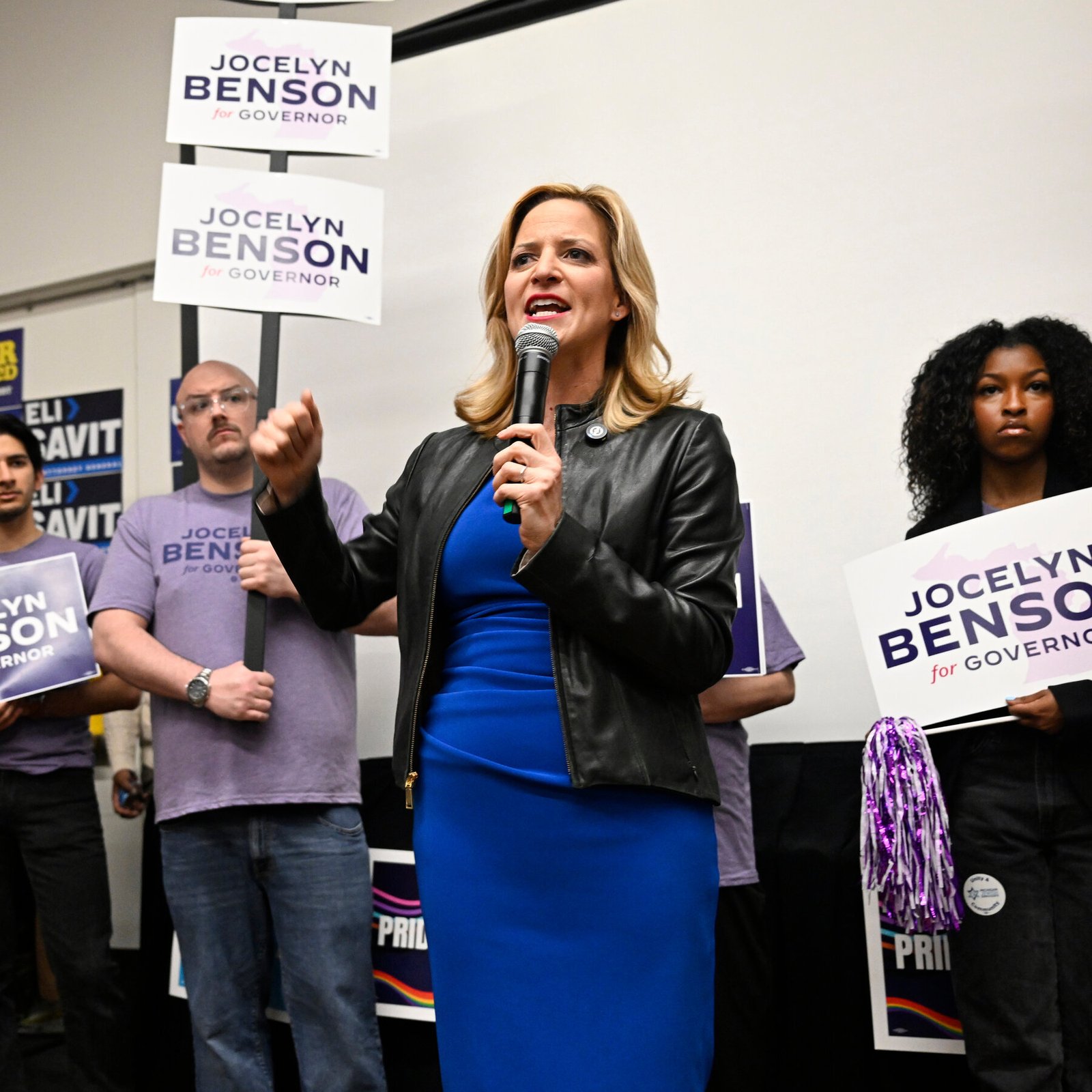 Michigan Secretary of State Wins Democratic Nomination for Governor