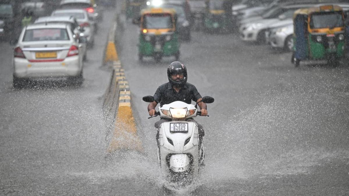 Delhi witnesses widespread rainfall; waterlogging, traffic snarls in several areas