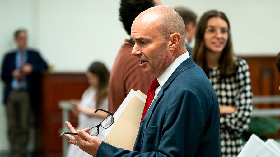 Kids safety advocates seek age verification win as larger reforms stall