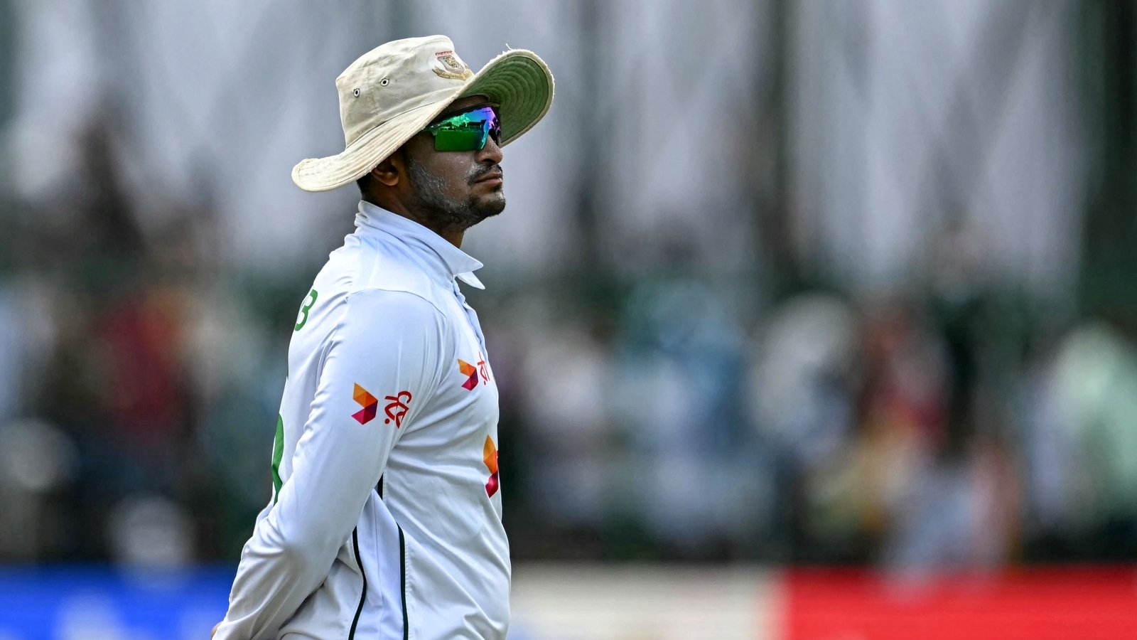 Petrol bomb attack on Shakib Al Hasan's home after appearance in Sheikh Hasina press conference