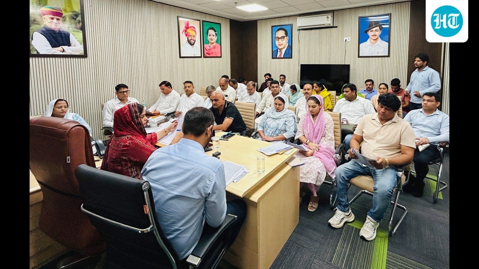 Manesar civic meeting ends in chaos; cross complaints filed with police