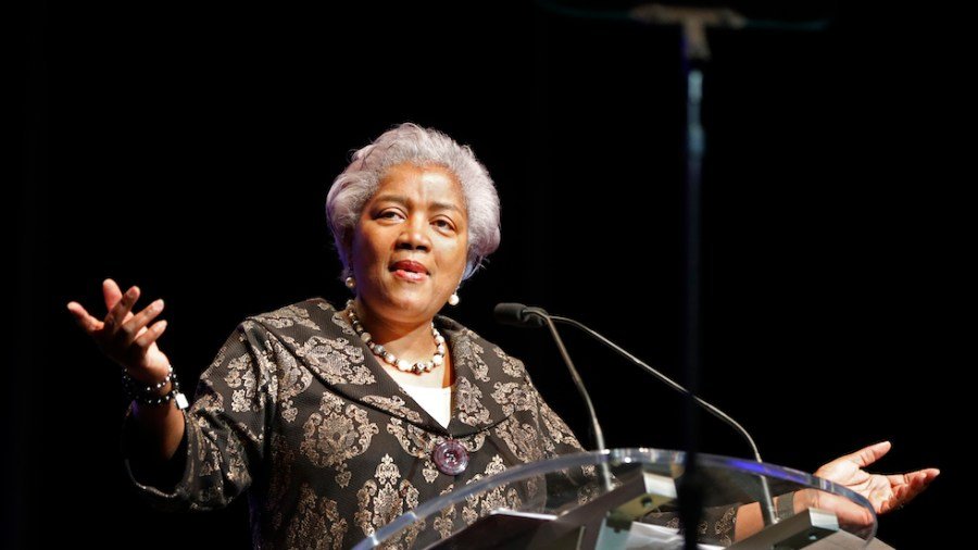 Brazile warns of tough leadership fight ahead for Jeffries, Schumer