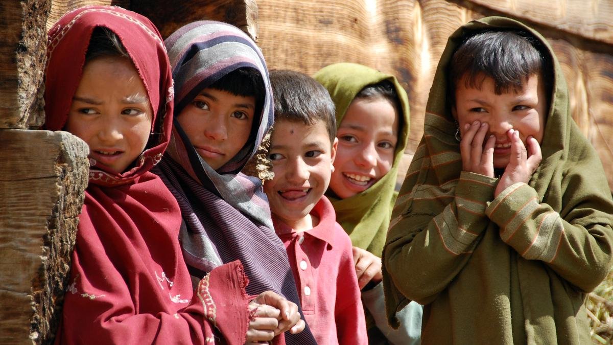 Traditional diets shape unique gut microbes of Indian tribes