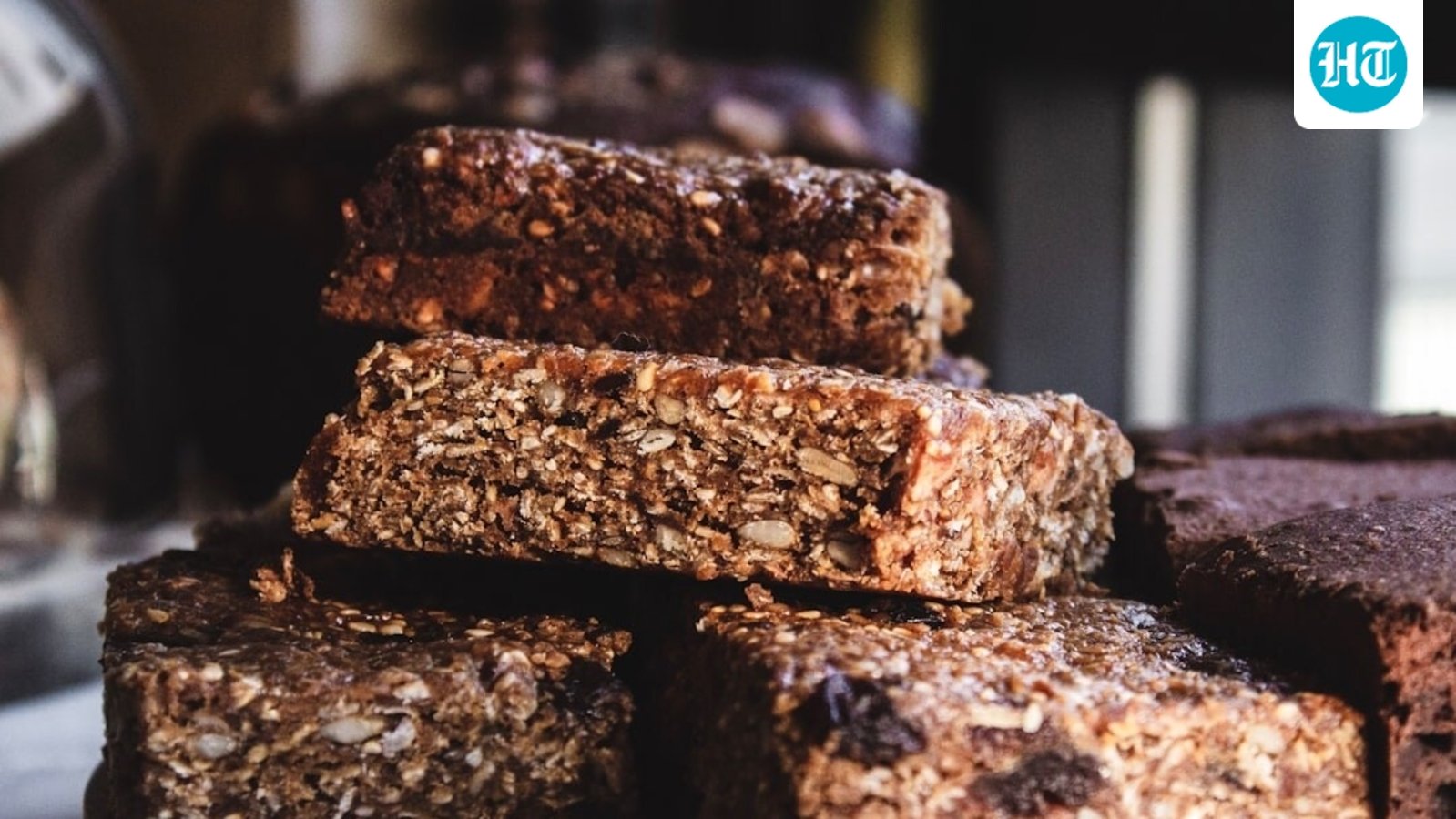 Looking for a healthy snack? Gastroenterologist Dr Saurabh Sethi shares high-fibre snack bar recipe to make at home