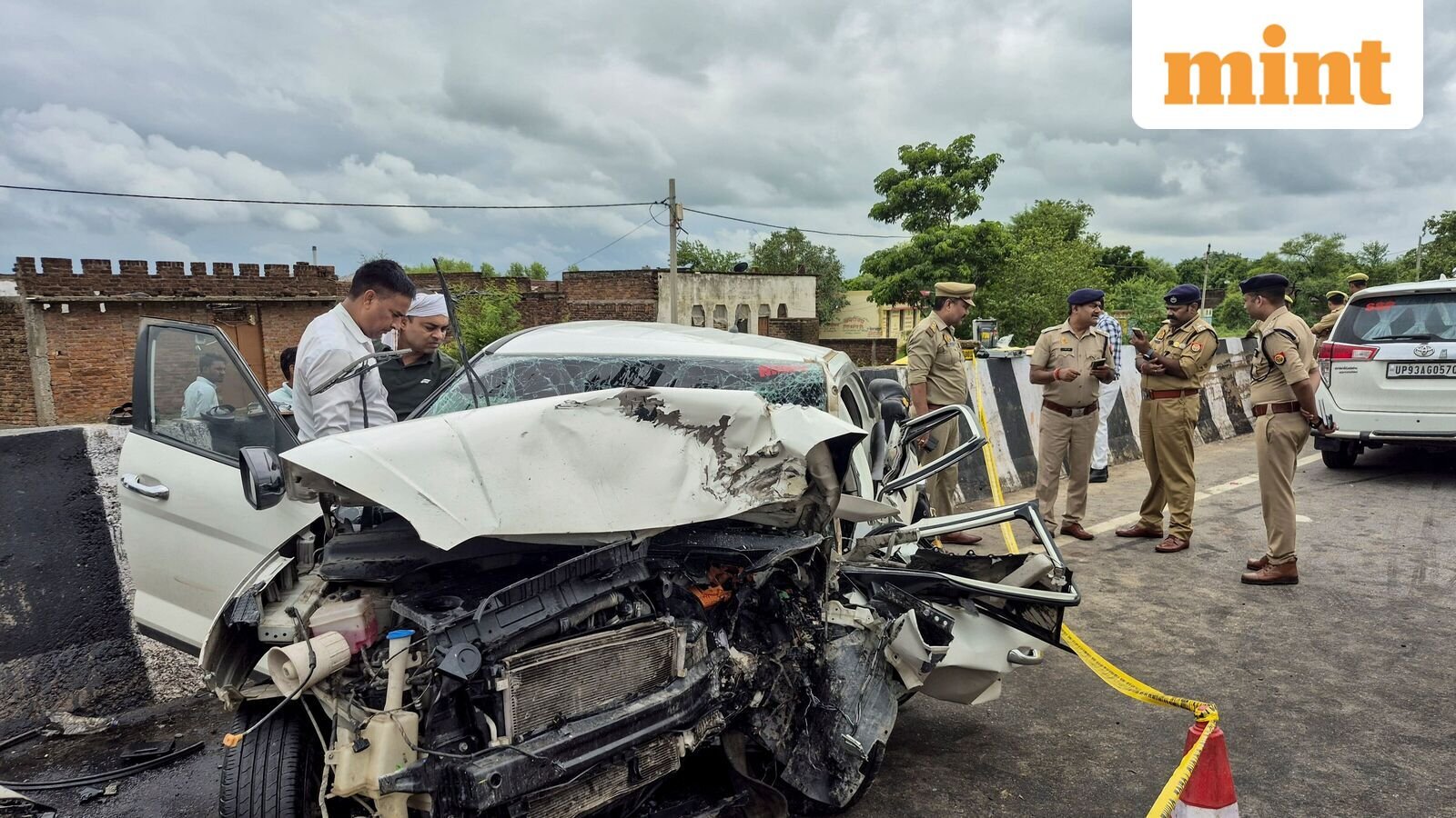 Atiq Ahmad's son's friend describes horrifying experience before SUV crash in Jhansi that killed 2. What did he allege?