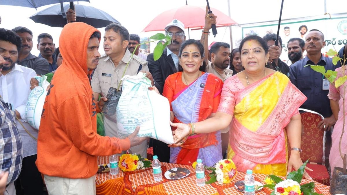 Andhra Ministers take anti-drug outreach to ASR district’s remote Paderu hamlet