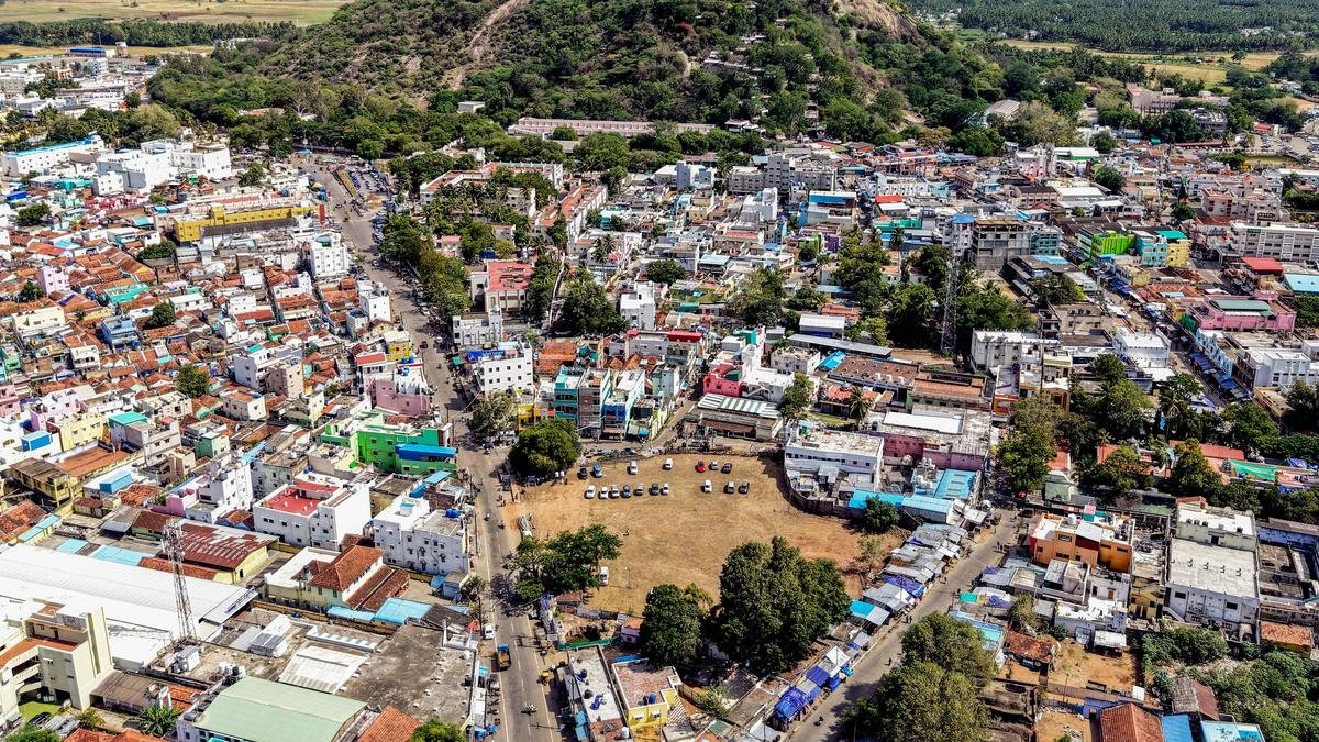 Palani land case: Suspended Sub-Registrar remanded in judicial custody