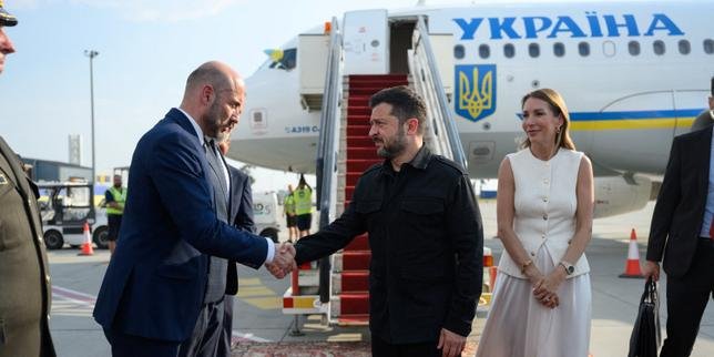 Zelensky makes landmark visit to Serbia, Russia's ally